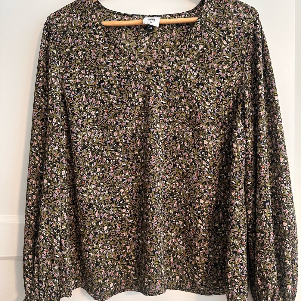 CAbi Chorus Blouse - Multicolor Floral M